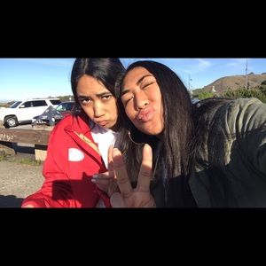 Meet your Posher, Laina